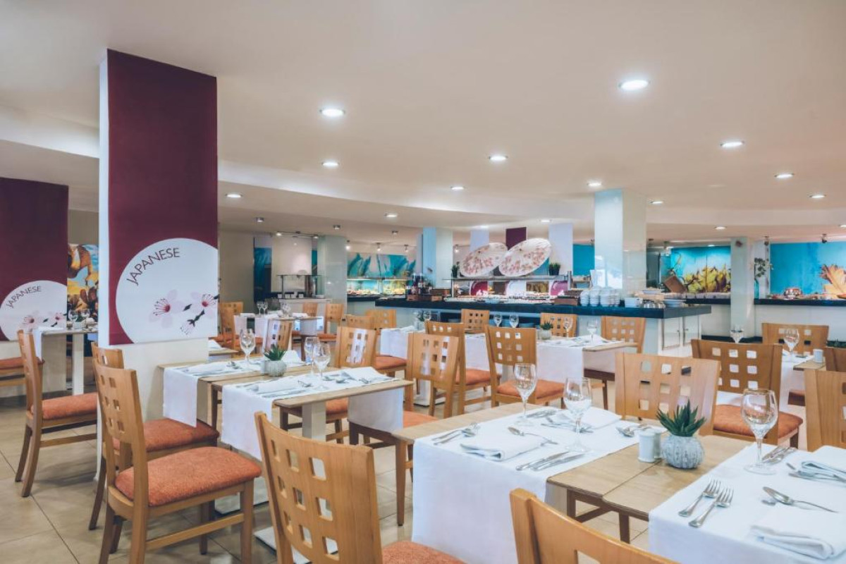 Hotel Iberostar Waves Pinos Park