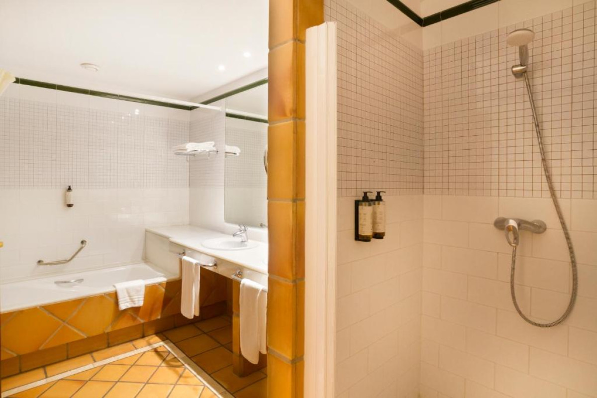 Ibersol Almuñecar Beach & Spa Hotel