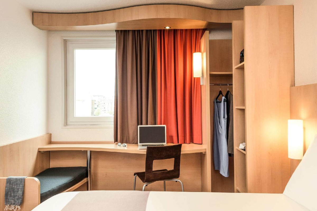 Ibis Paris Porte De Bagnolet