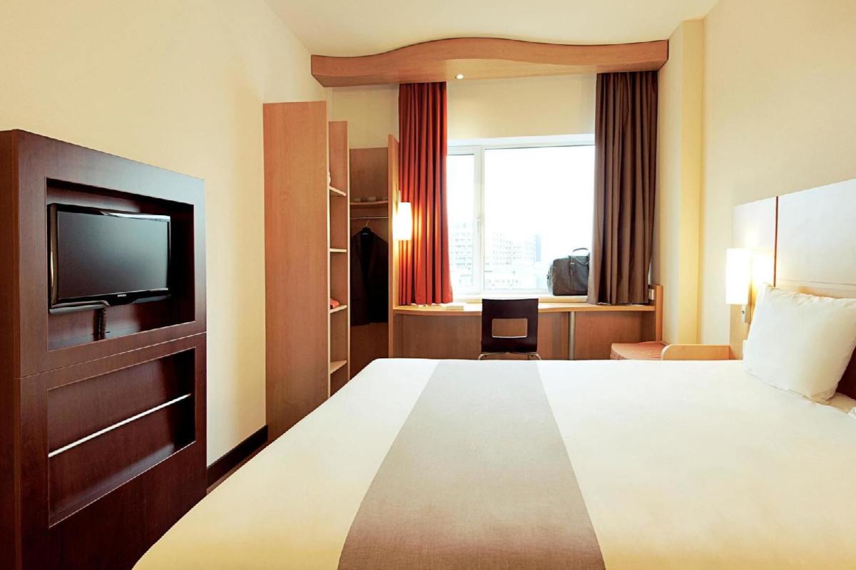 Ibis Paris Porte De Bagnolet