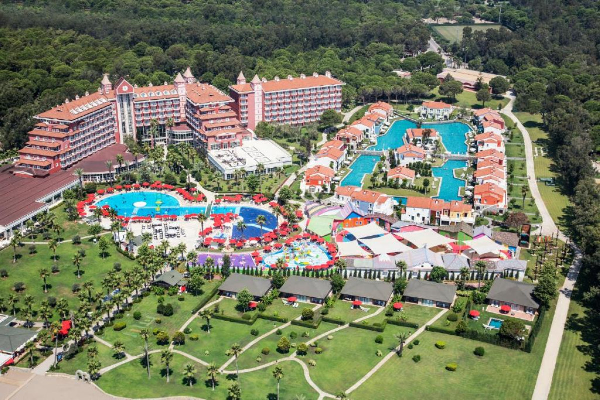 IC HOTEL SANTAI FAMILY RESORT
