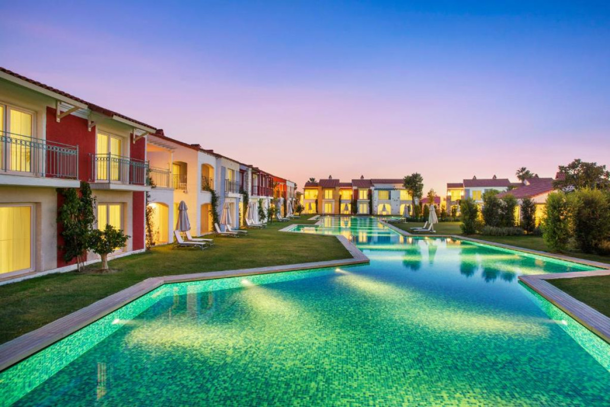 IC HOTEL SANTAI FAMILY RESORT