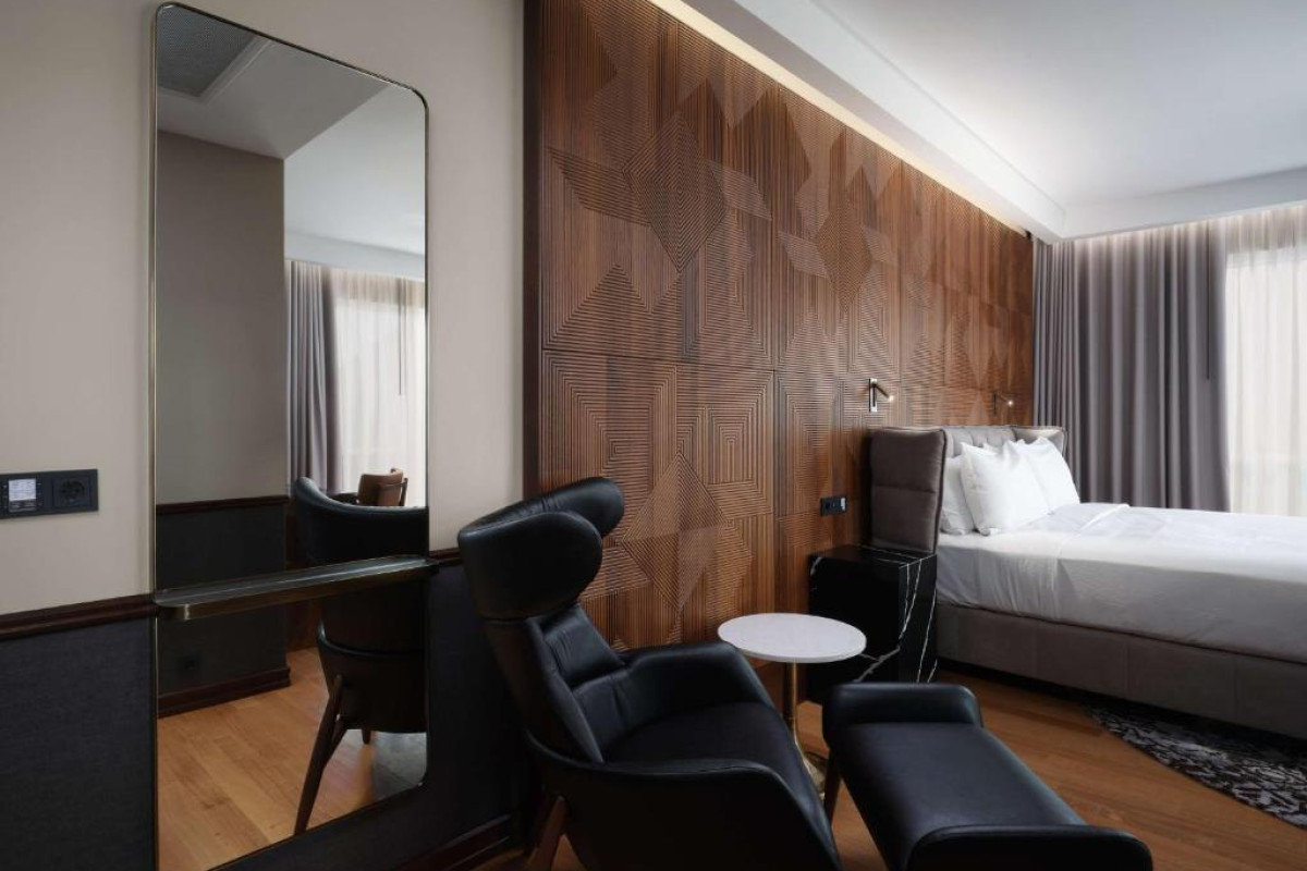 Iceland Parliament Hotel, Curio Collection by Hilton