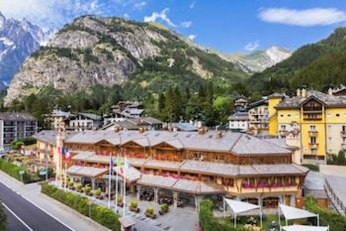 IH HOTELS COURMAYEUR MONT BLANC RESORT