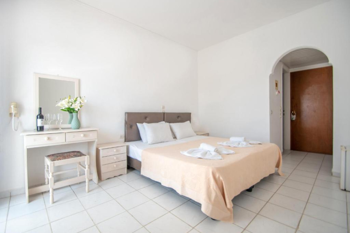 Ikaros Hotel