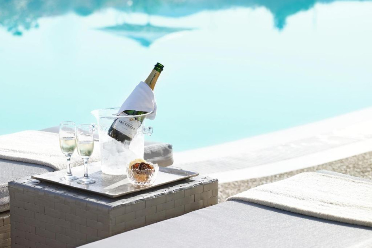 IKOS DASSIA - DASSIA