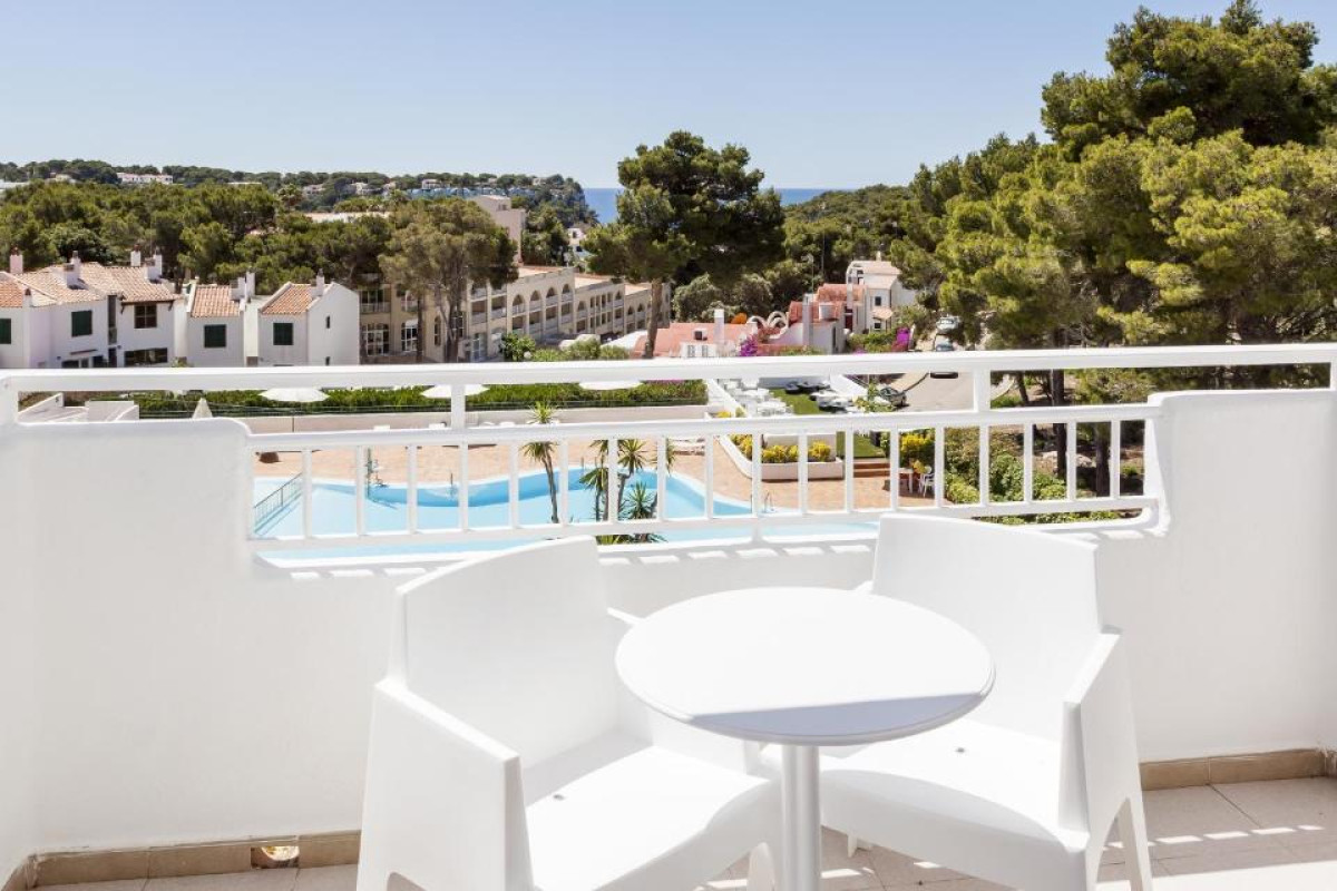Ilunion Menorca Hotel