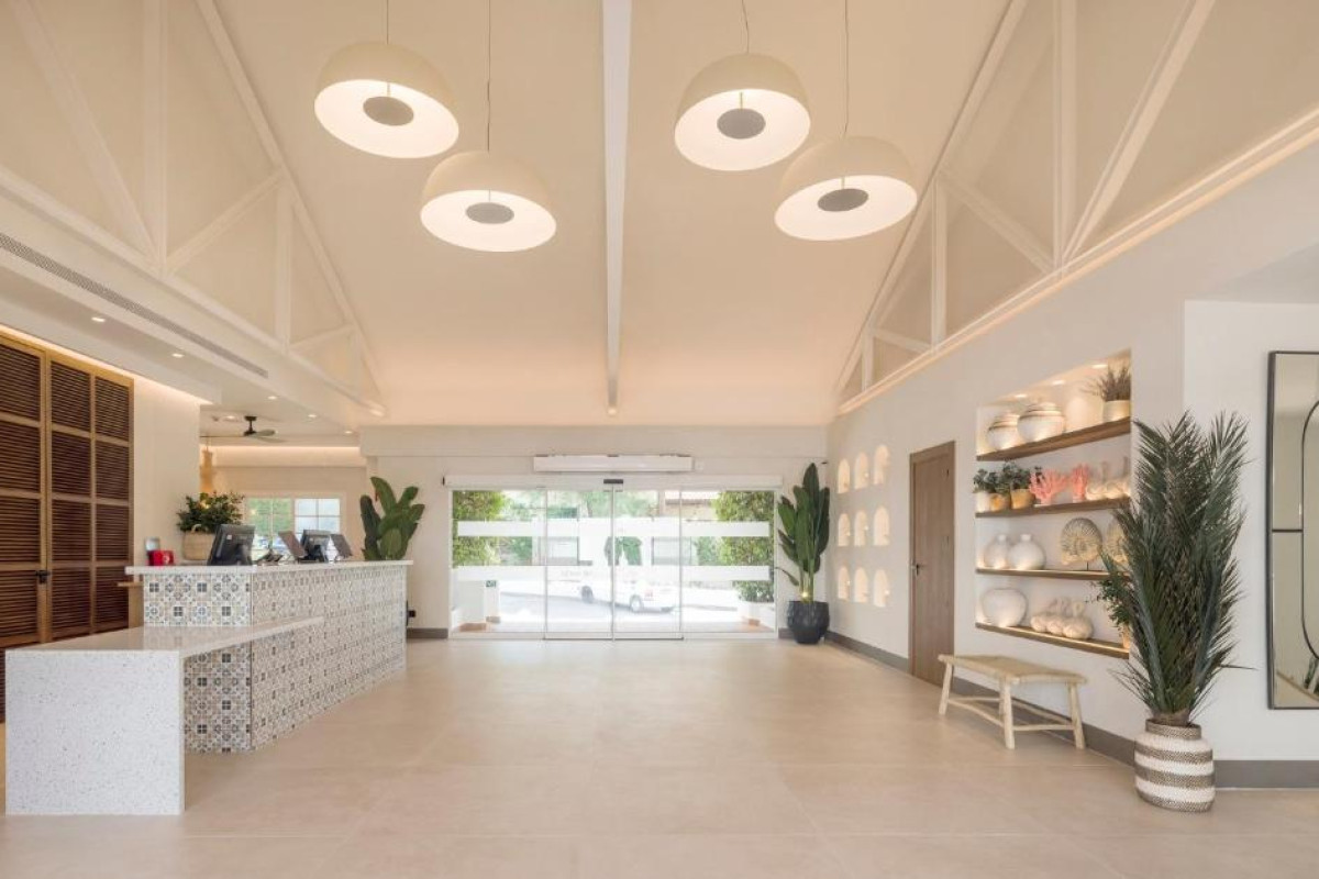 Ilunion Menorca Hotel
