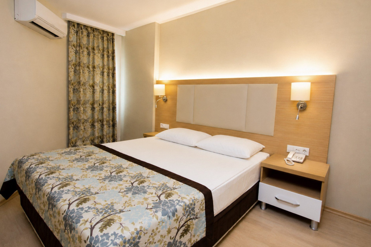 Blue Wave Suite Hotel