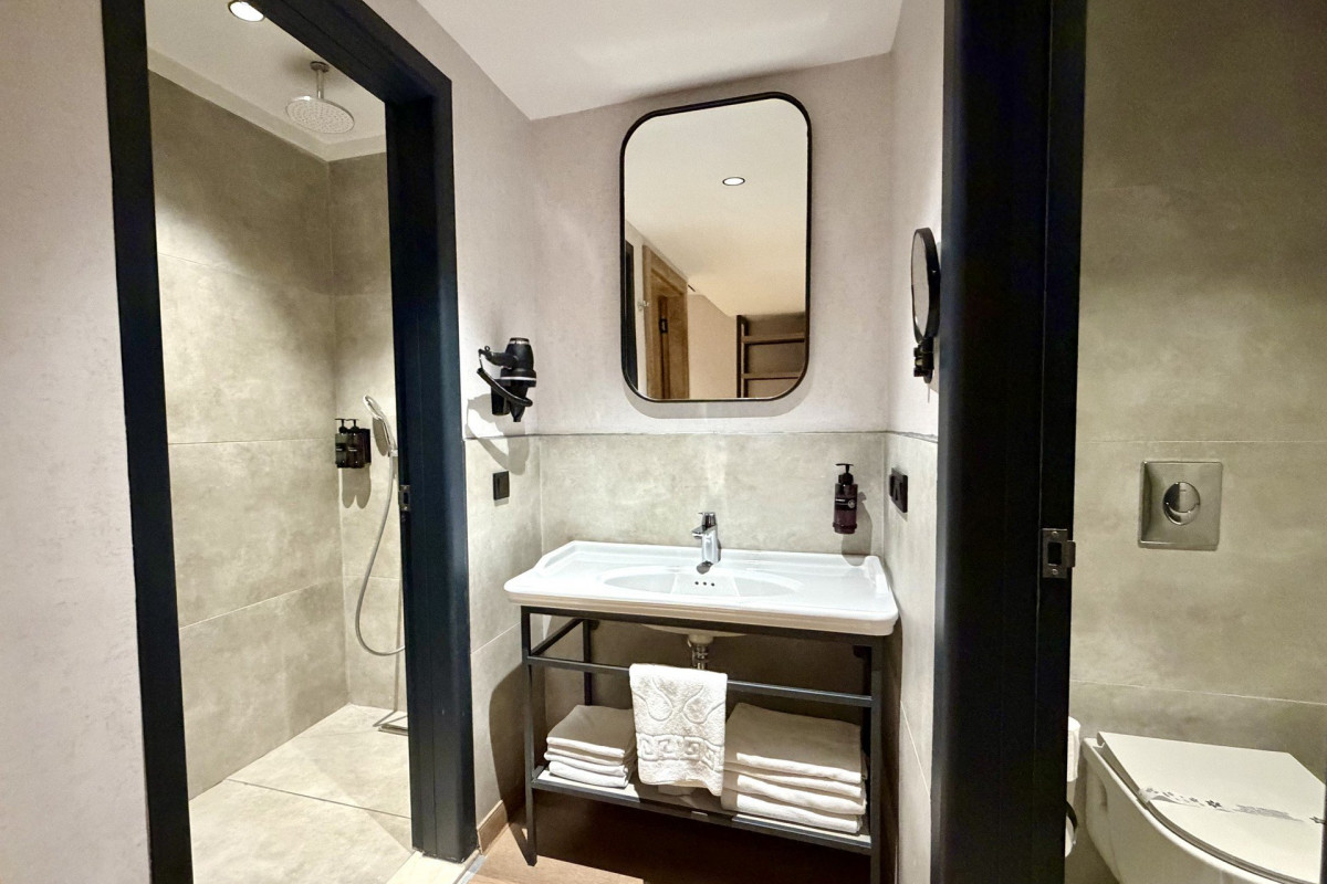 Blue Wave Suite Hotel