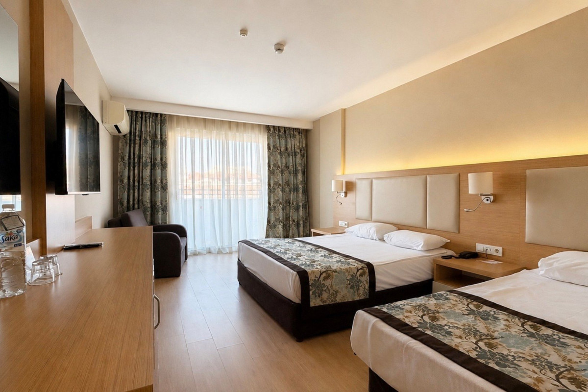 Blue Wave Suite Hotel