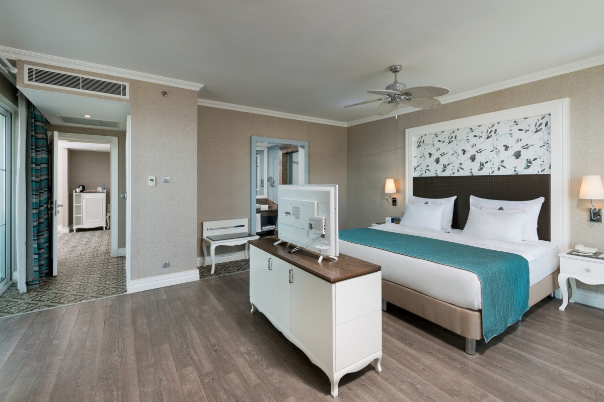 Rubi Platinum SPA Resort and Suites