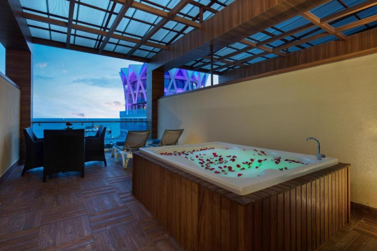 Granada Luxury Resort