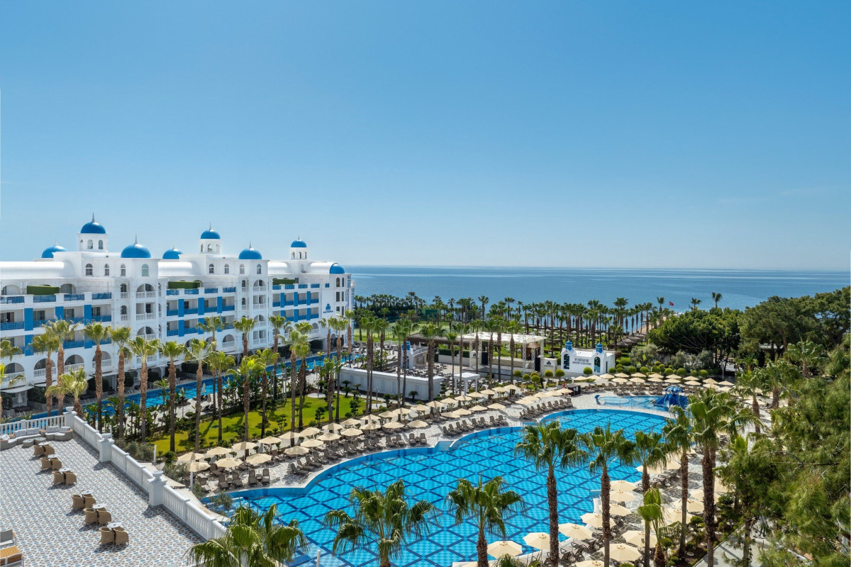 Rubi Platinum SPA Resort and Suites