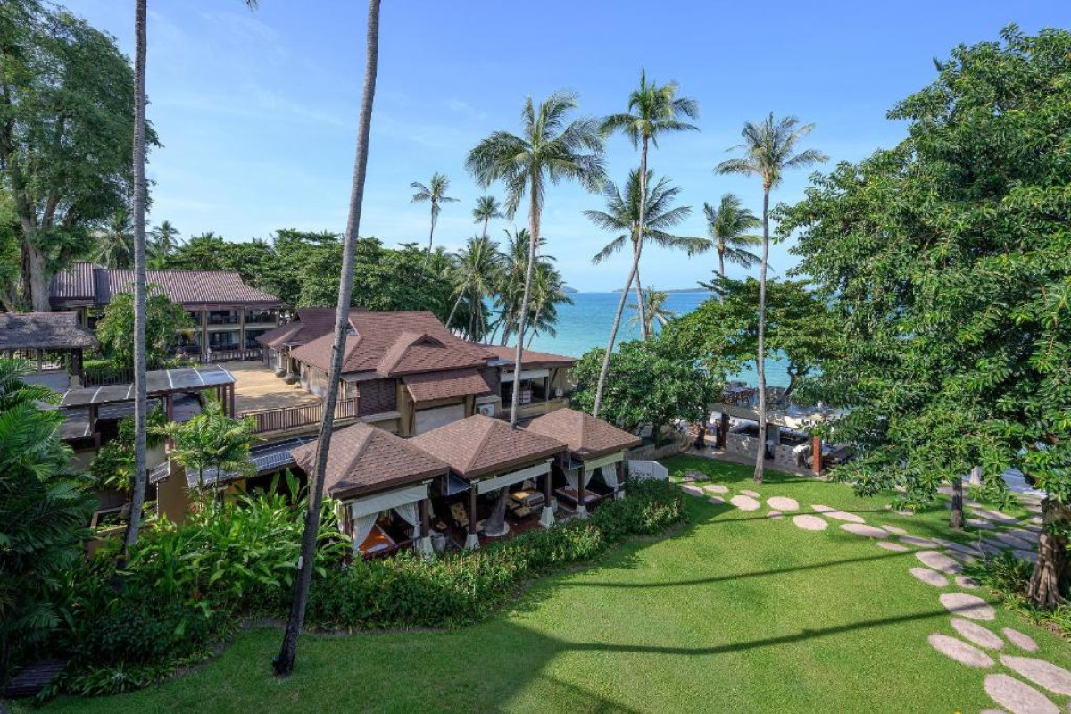 Impiana Beachfront Resort Chaweng Noi, Koh Samui
