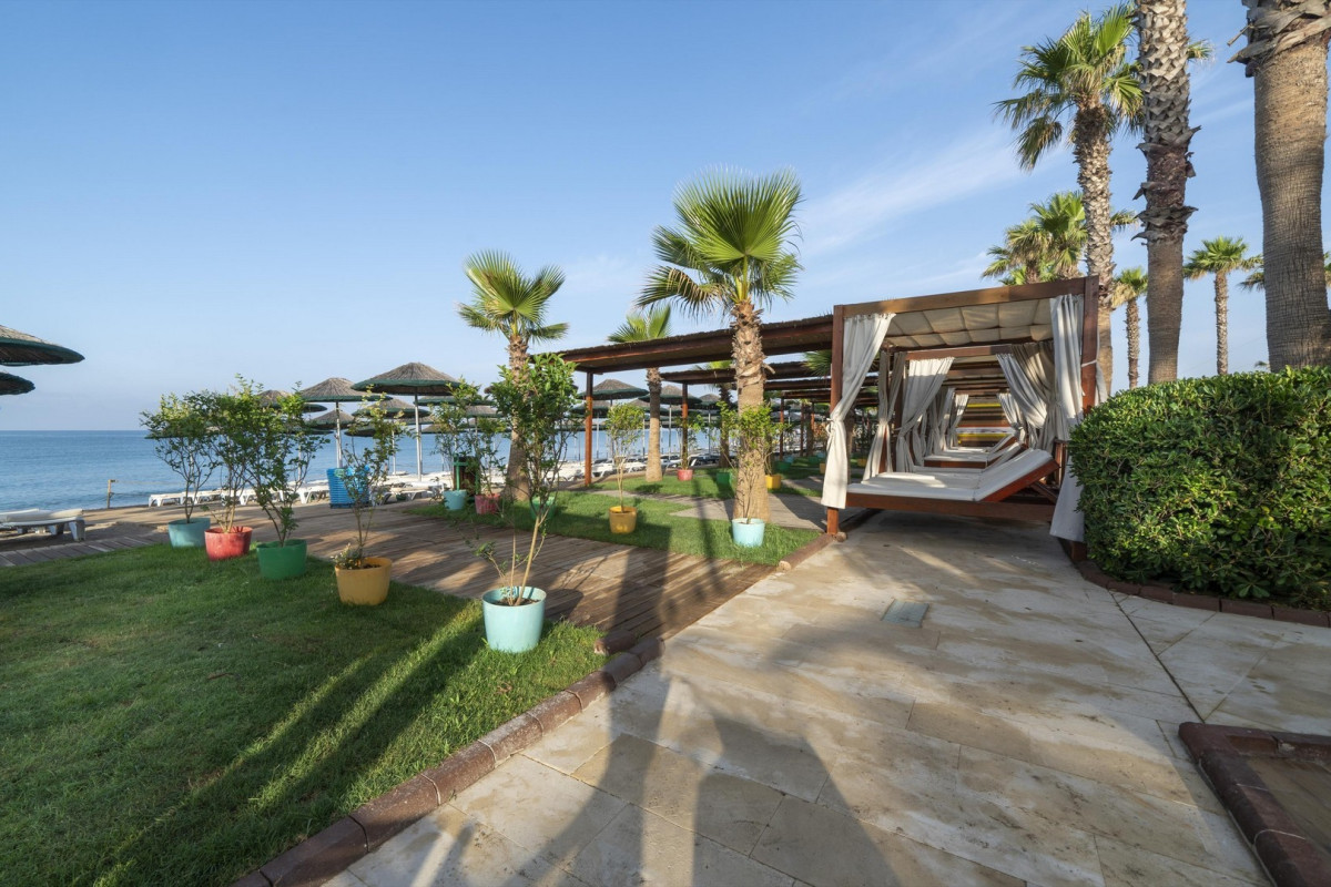 Siam Elegance Spa & Resort
