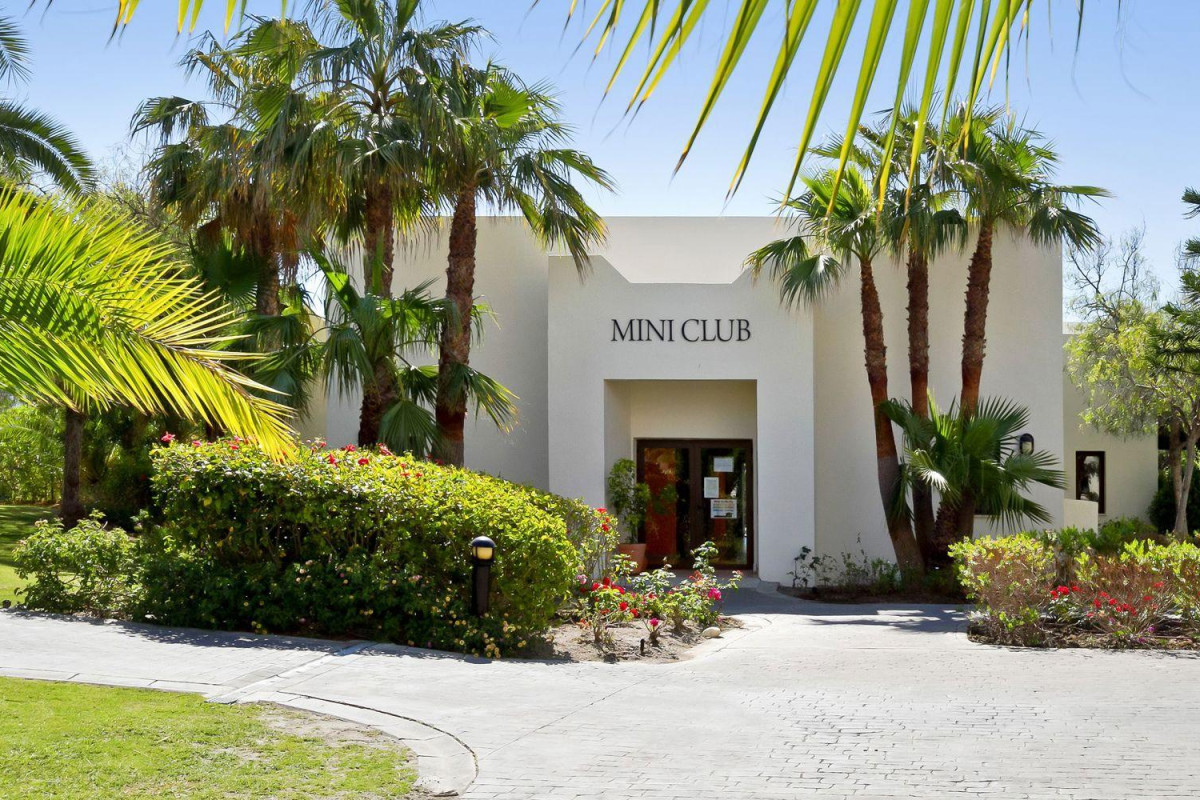 Impressive Playa Granada Golf