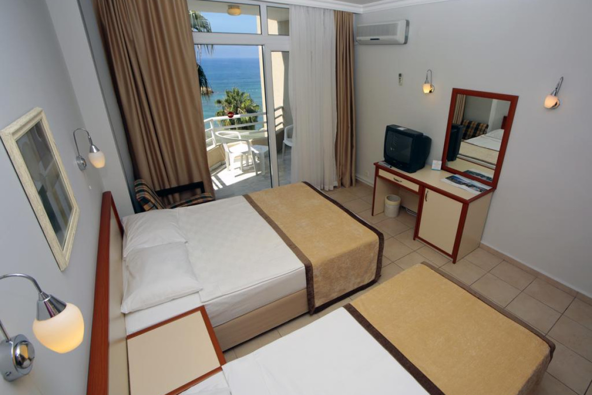 INCEKUM SU HOTEL