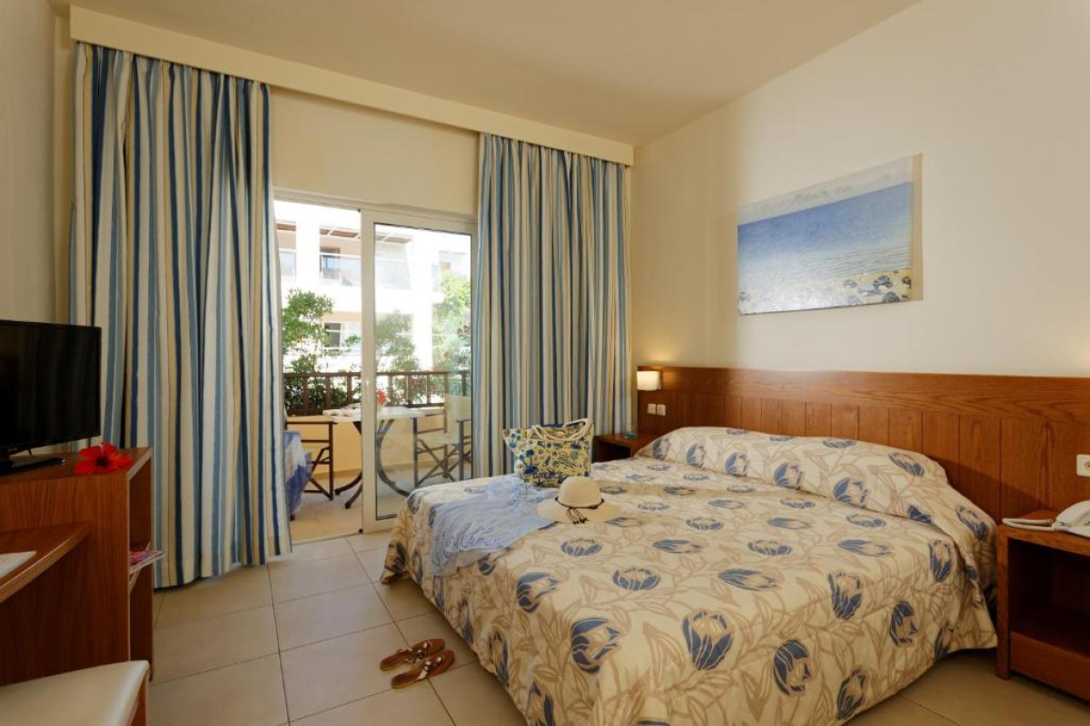 INDIGO MARE SUITES & APARTMENTS