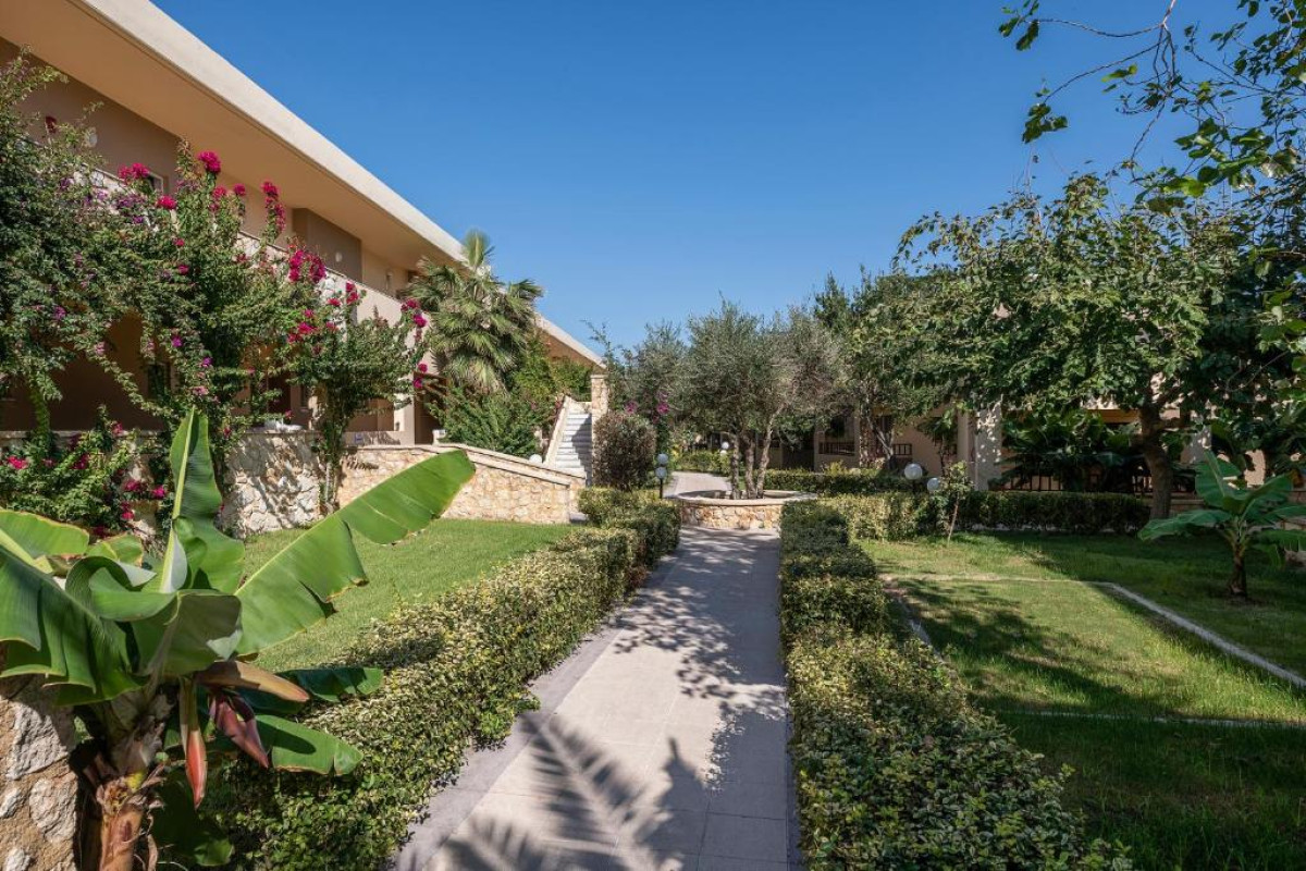 INDIGO MARE SUITES & APARTMENTS