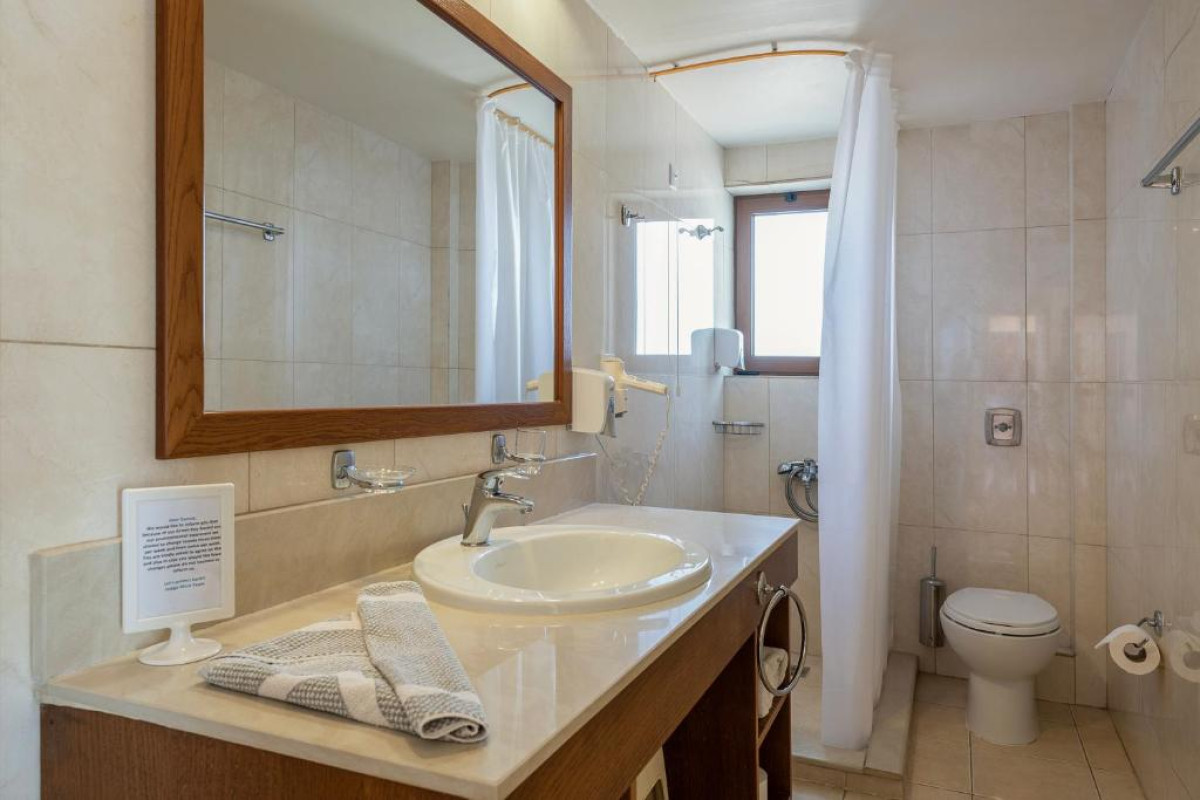 INDIGO MARE SUITES & APARTMENTS