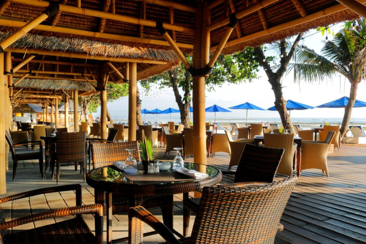 Inna Sindhu Beach Hotel & Resort