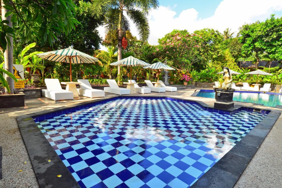 Inna Sindhu Beach Hotel & Resort