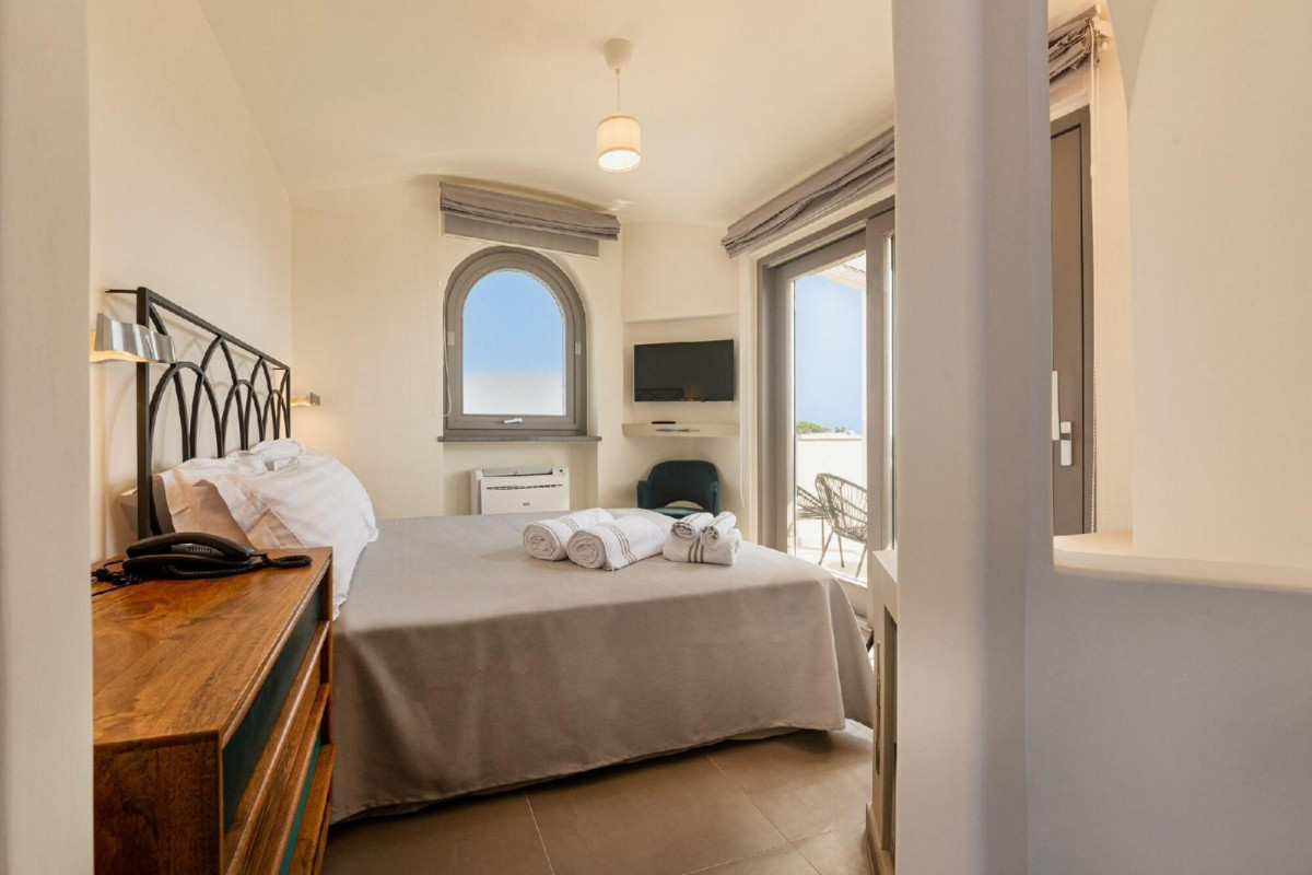 Insula Boutique Hotel