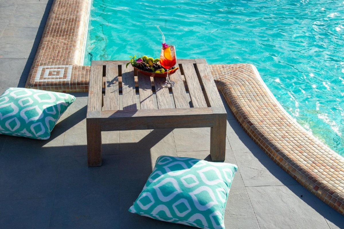 Insula Boutique Hotel