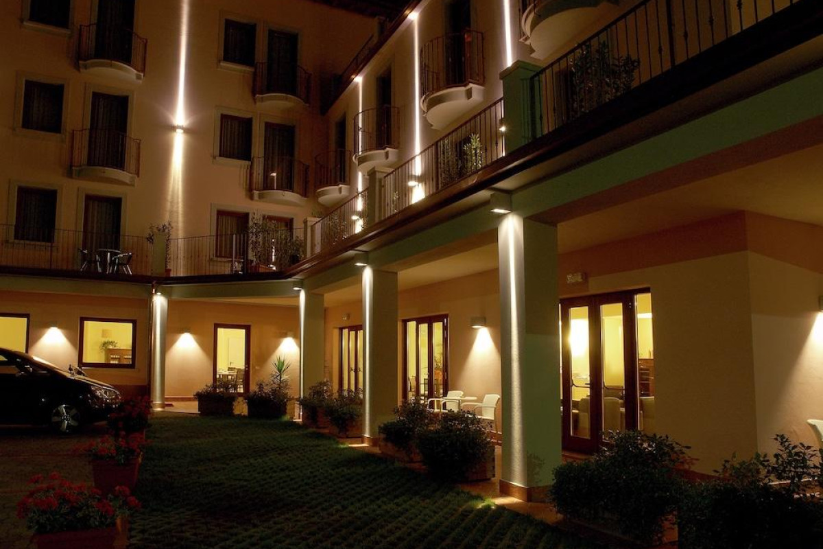 International Hotel Iseo