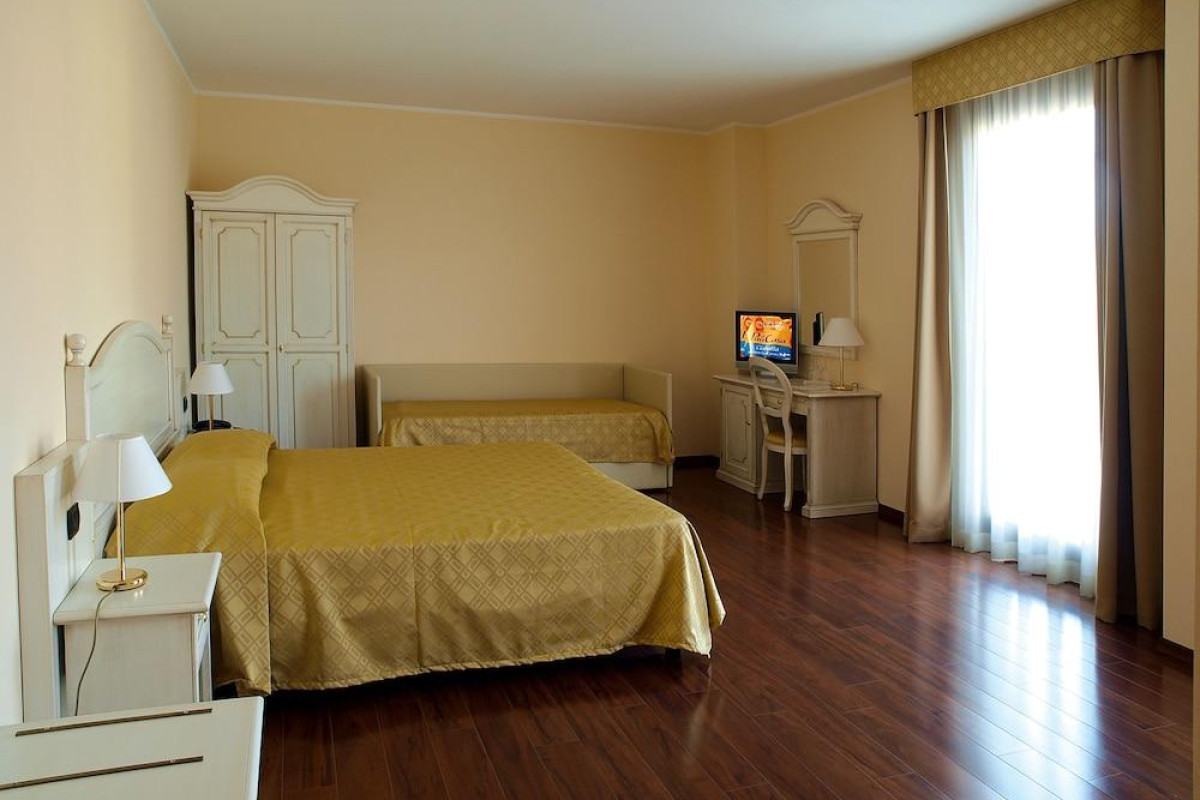 International Hotel Iseo