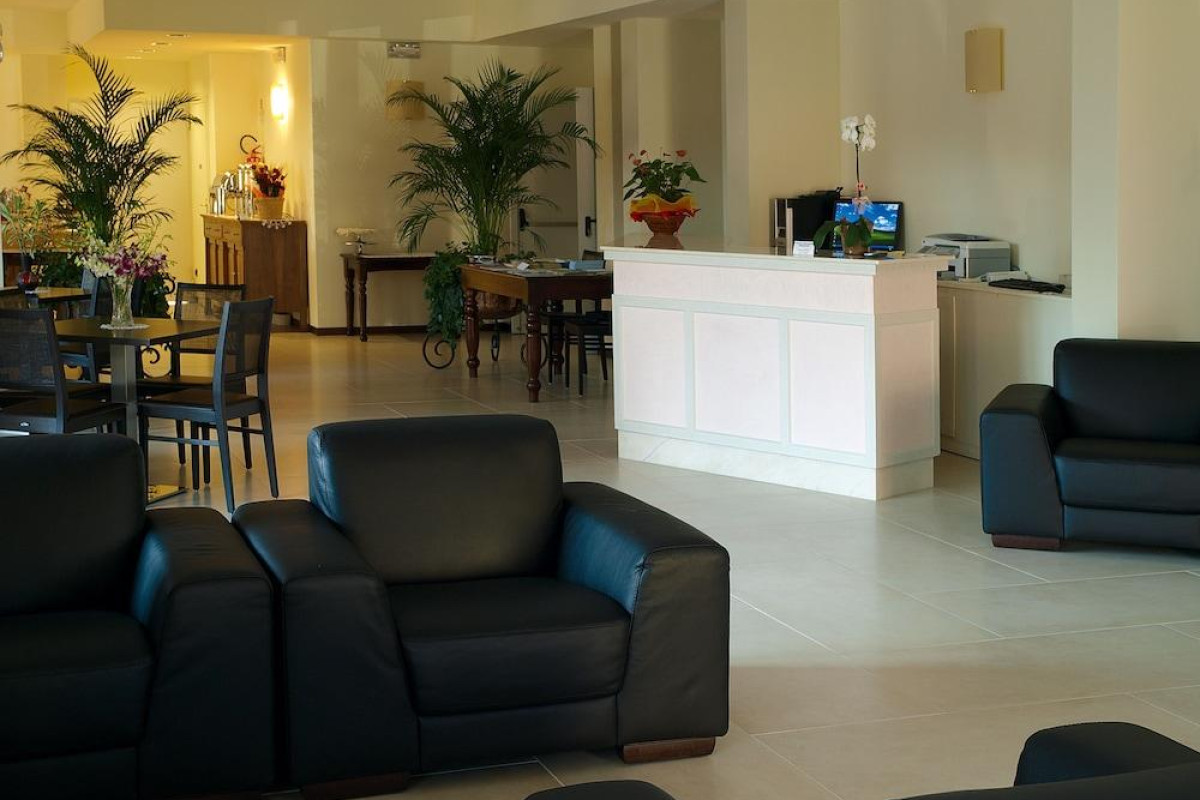 International Hotel Iseo