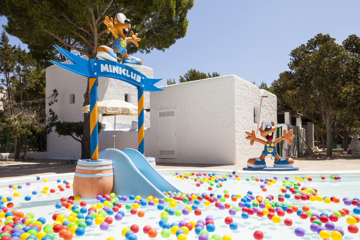 Invisa Hotel Club Cala Blanca