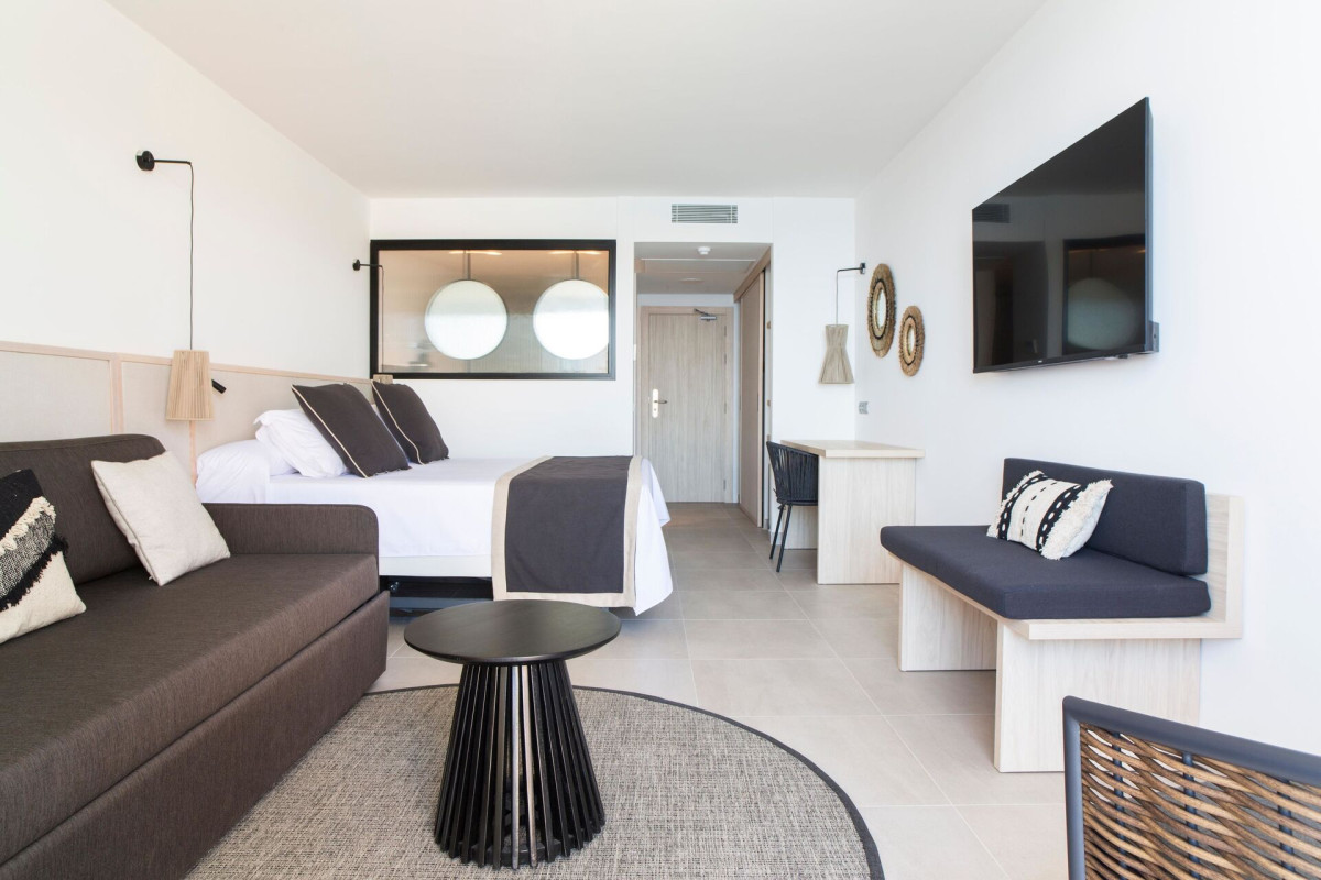 Invisa Hotel Club Cala Verde