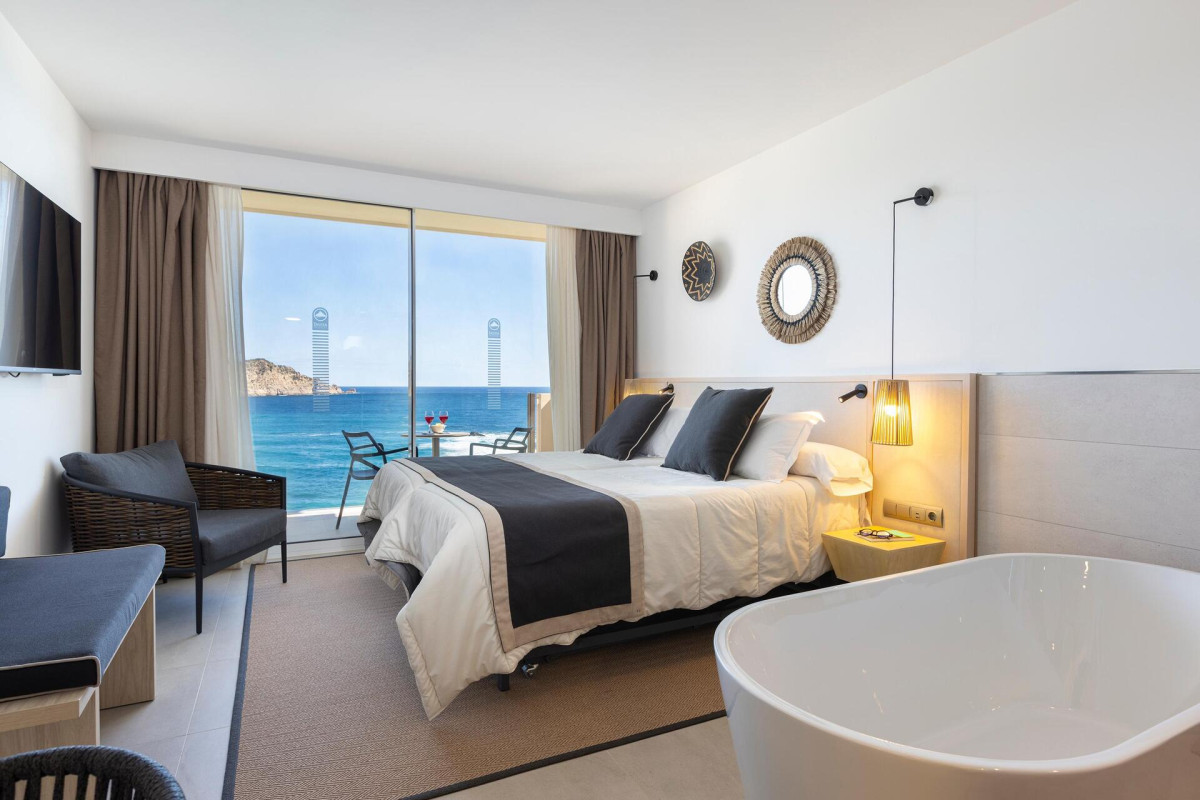 Invisa Hotel Club Cala Verde
