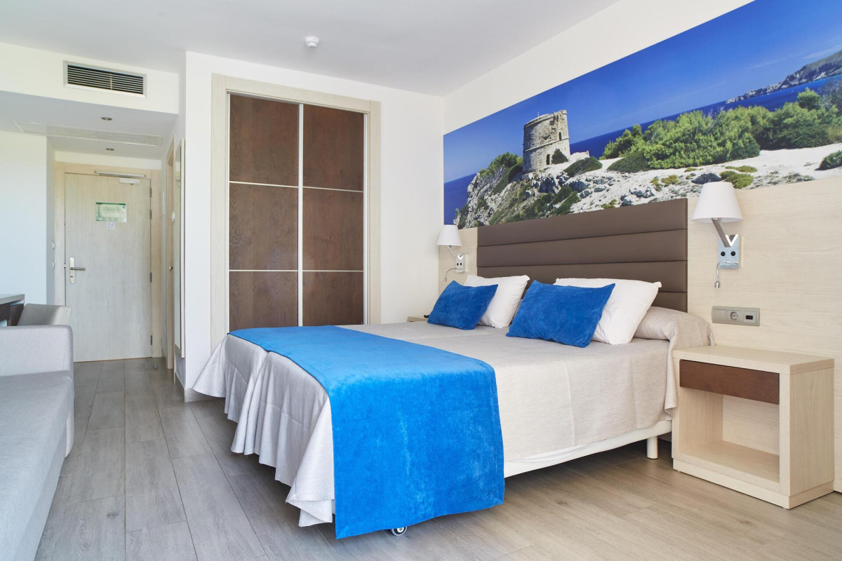 Invisa Hotel Club Cala Verde