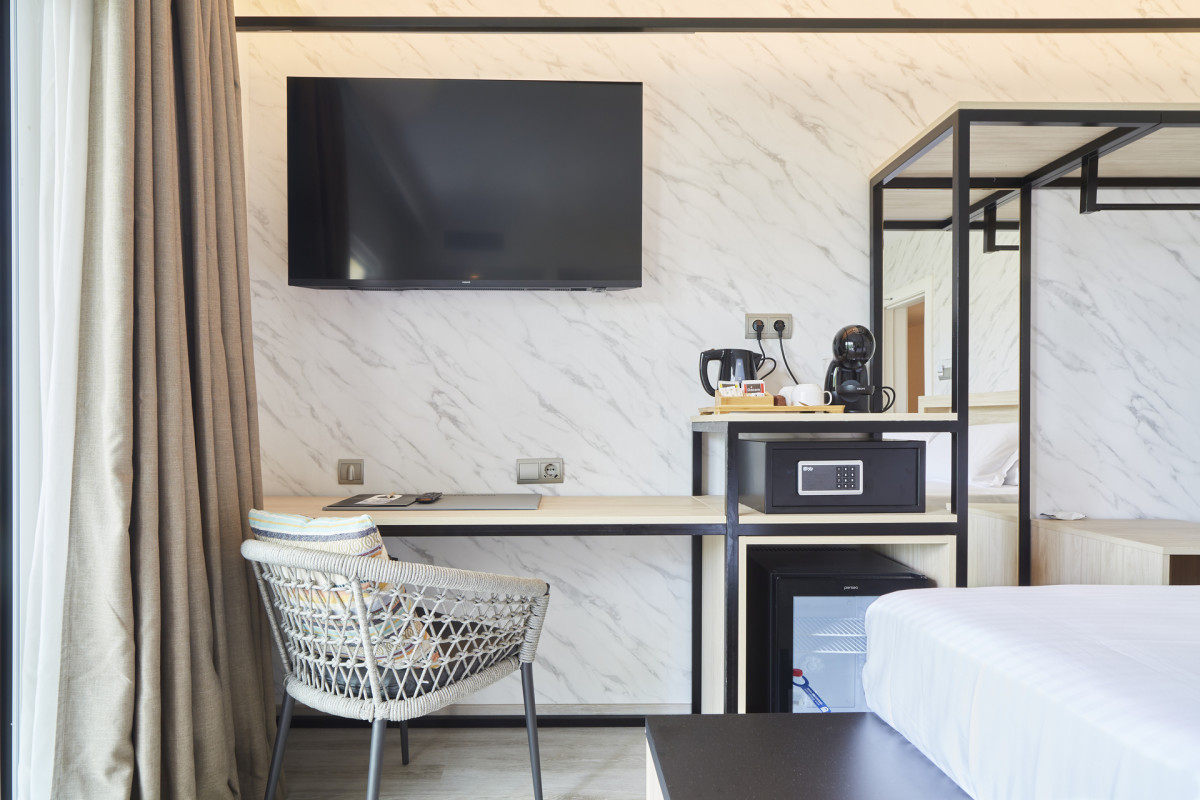 Invisa Hotel Es Pla - Adults Only