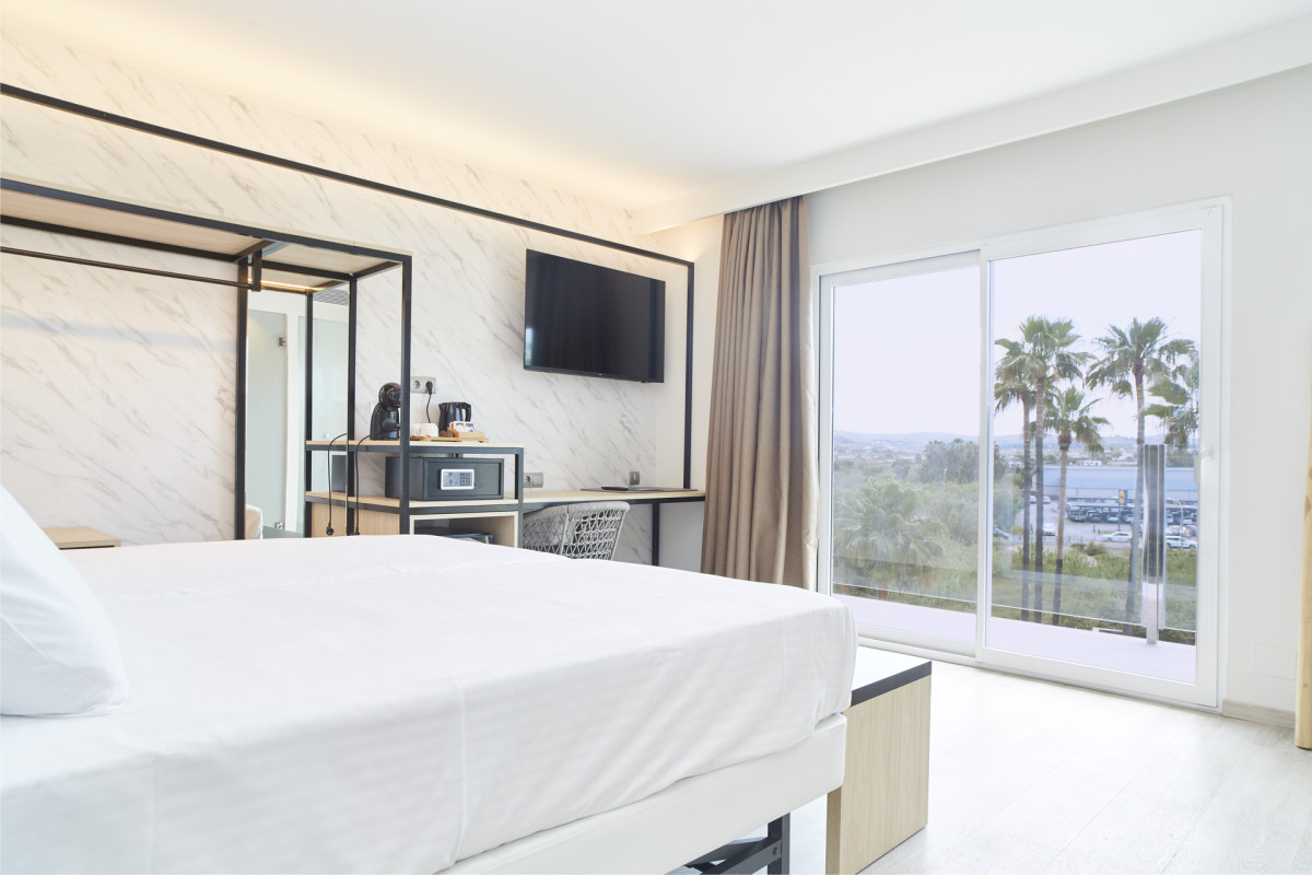 Invisa Hotel Es Pla - Adults Only
