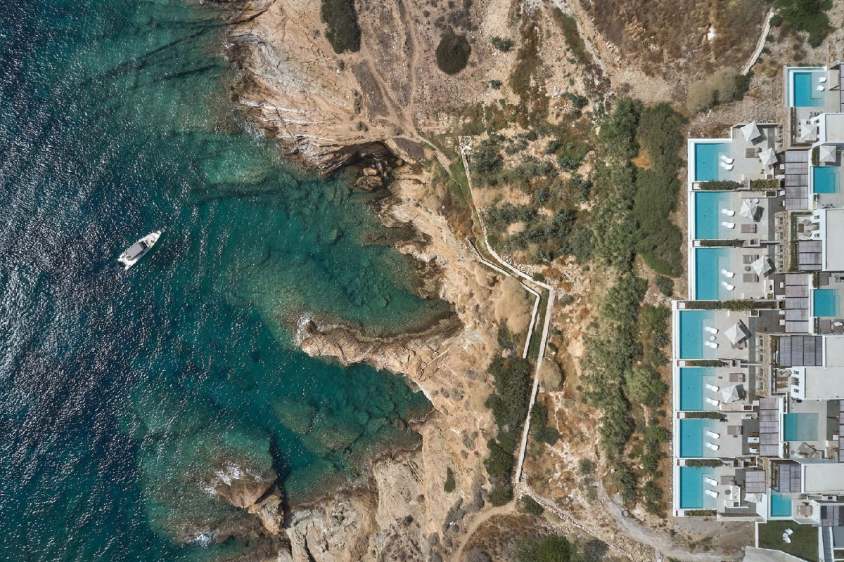 Ios Grand Pool Suites