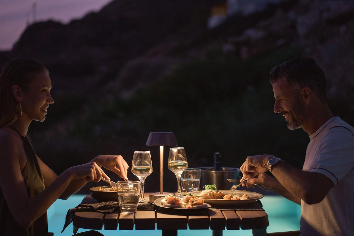 Ios Grand Pool Suites