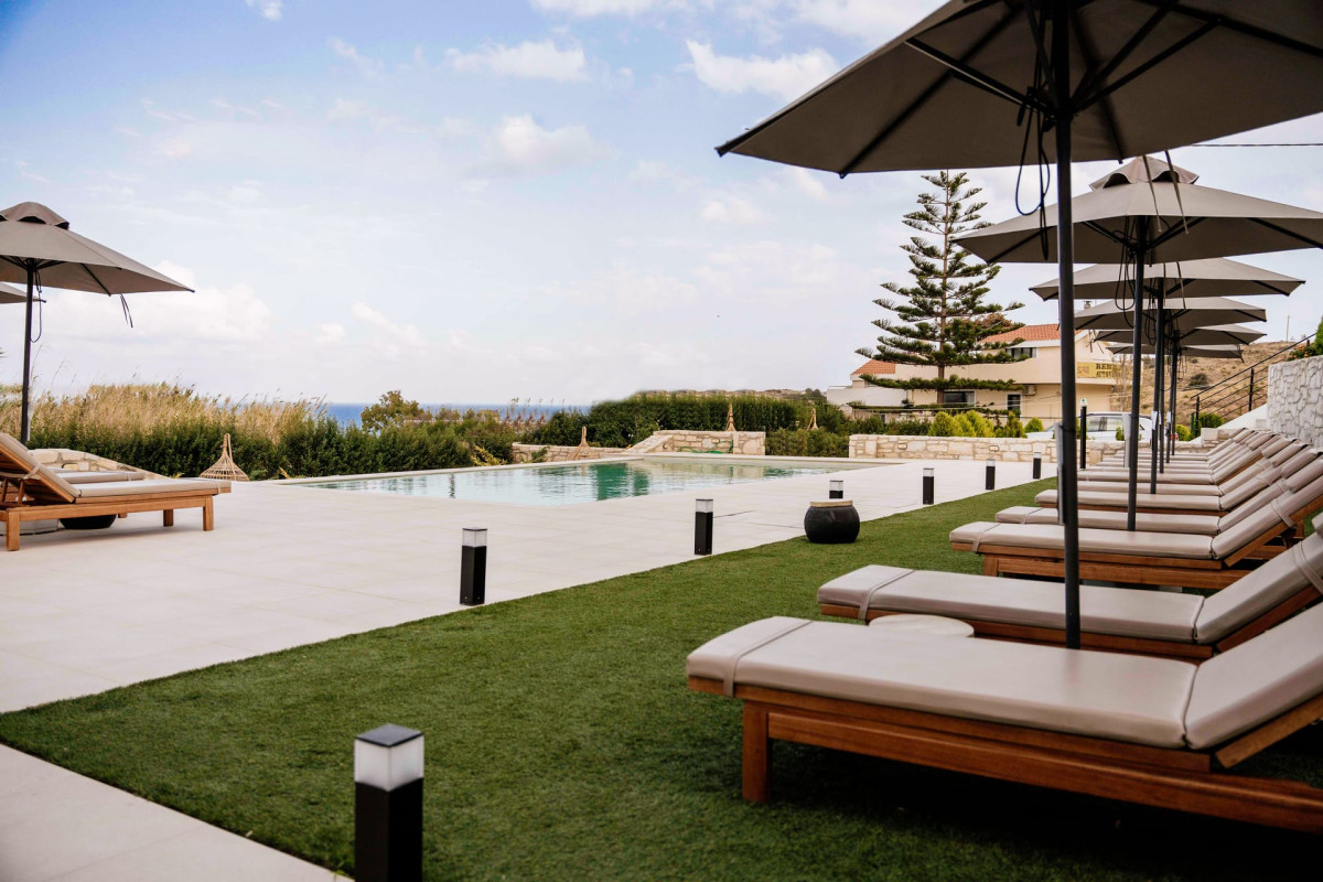 Irida Hotel