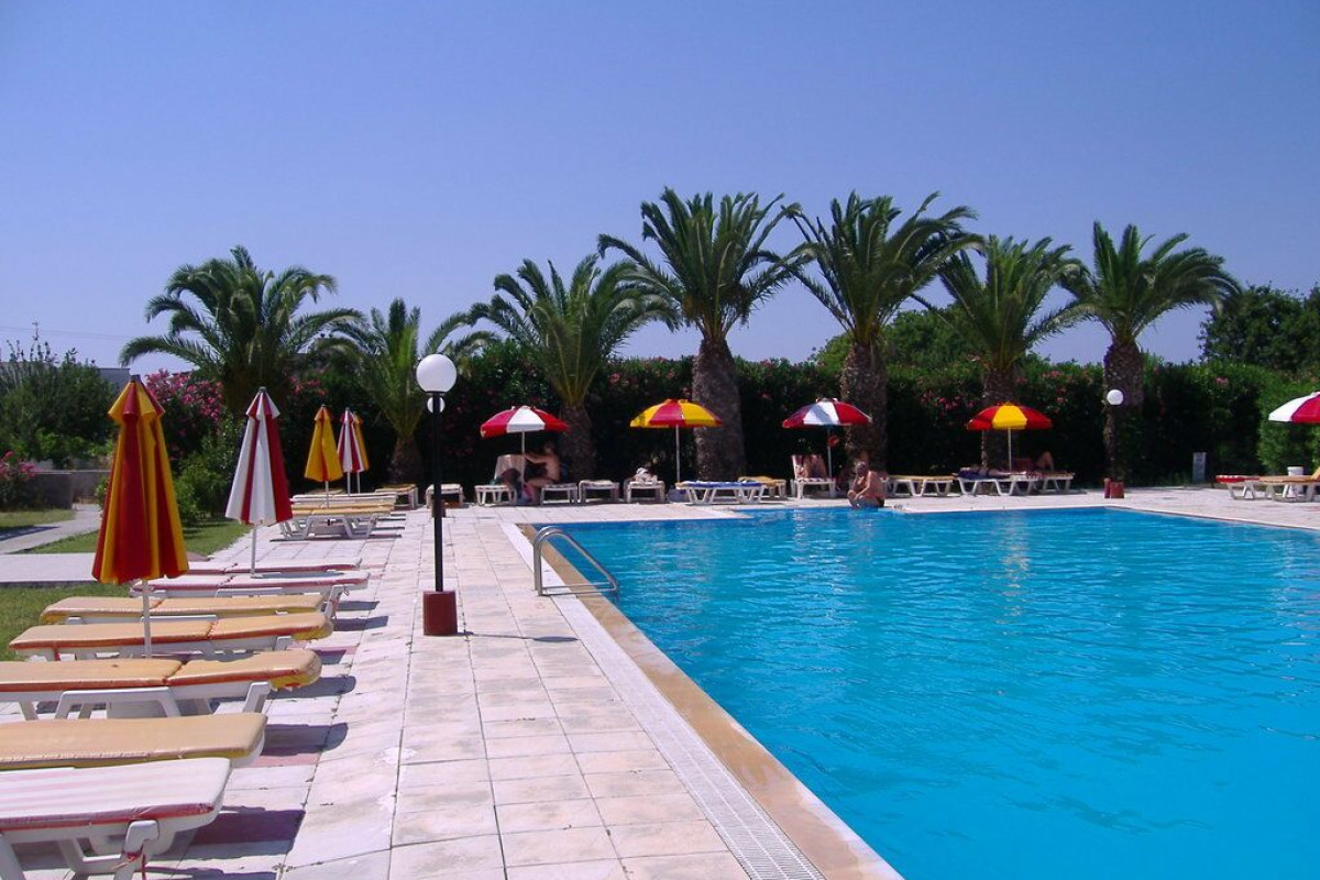 Iris Hotel