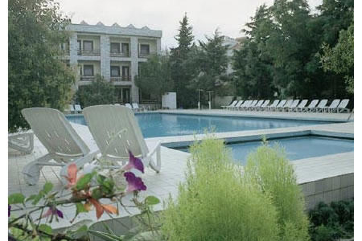 IRIS HOTEL