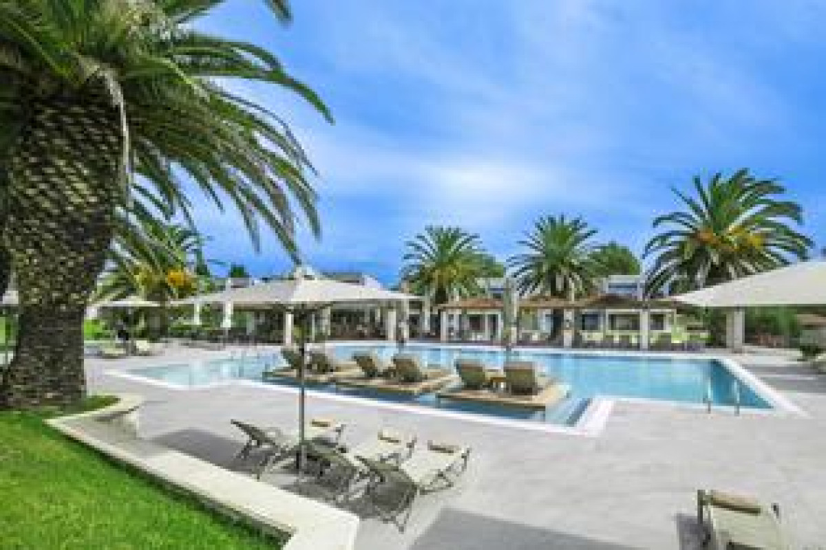 Iris Hotel - Siviri