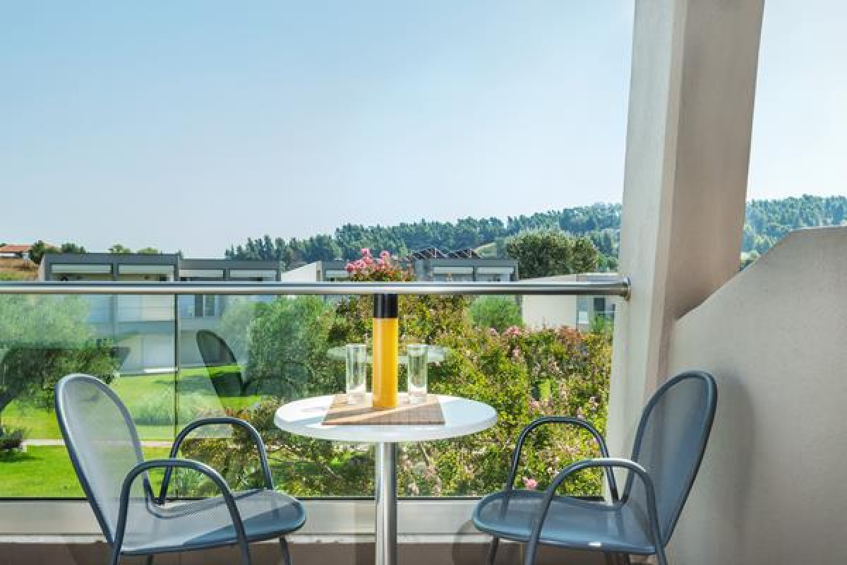 Iris Hotel - Siviri