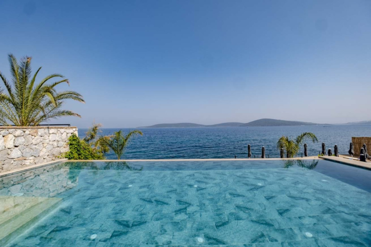 ISOLINA HOTEL