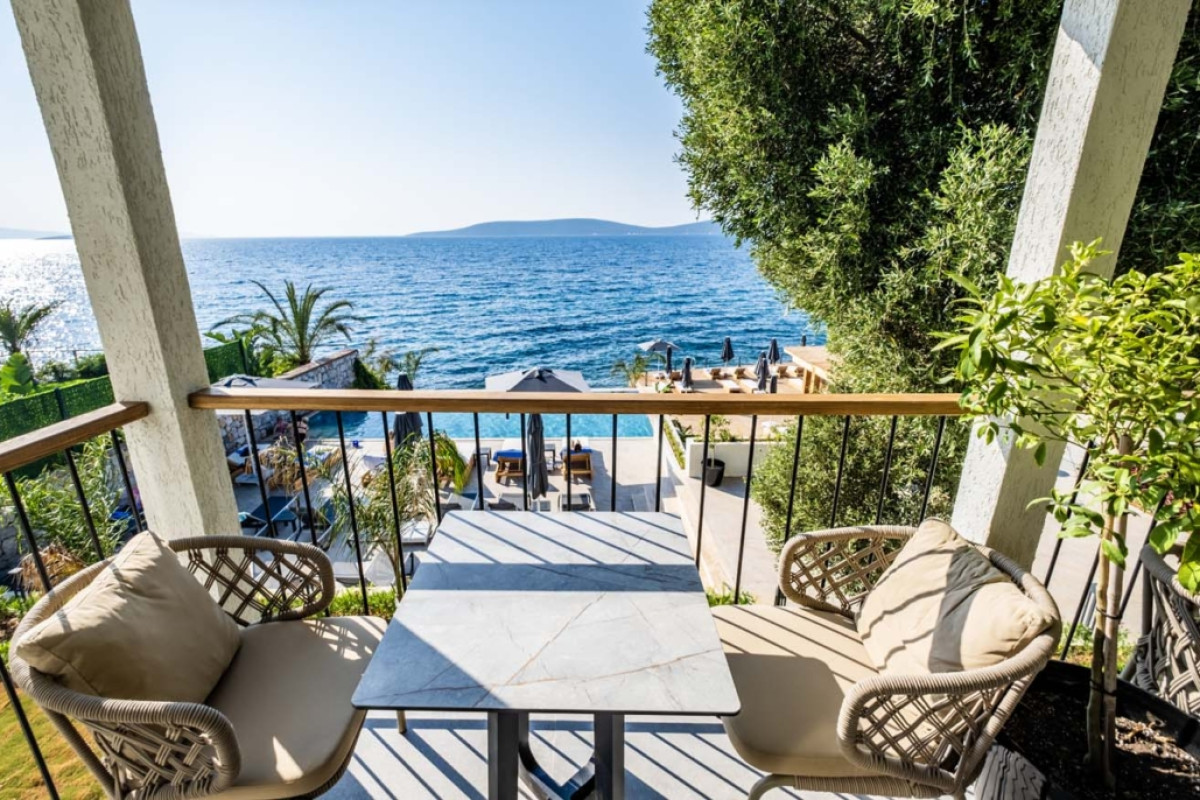 ISOLINA HOTEL