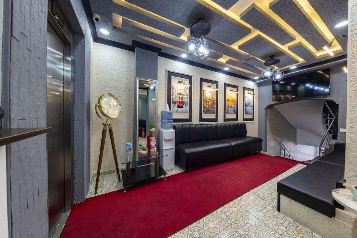 ISTANBUL PALACE HOTEL