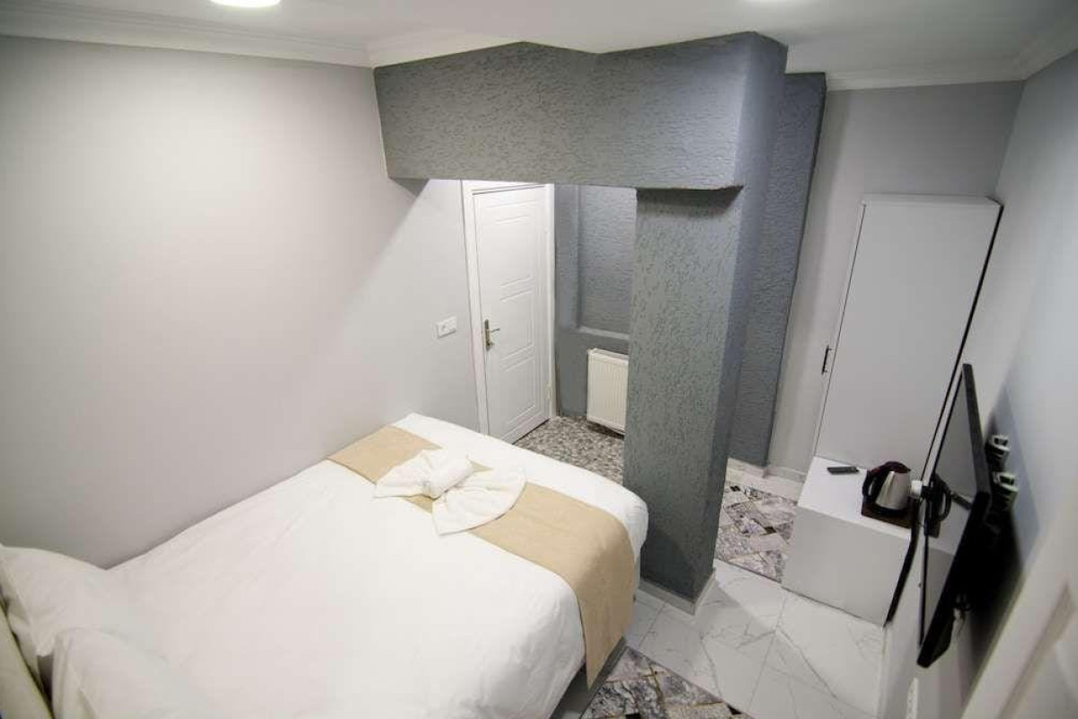 ISTANBUL PALACE HOTEL