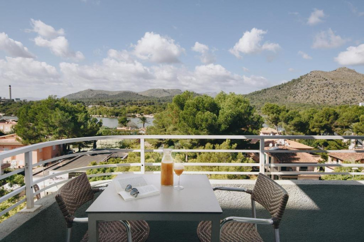 Ivory Playa Aparthotel